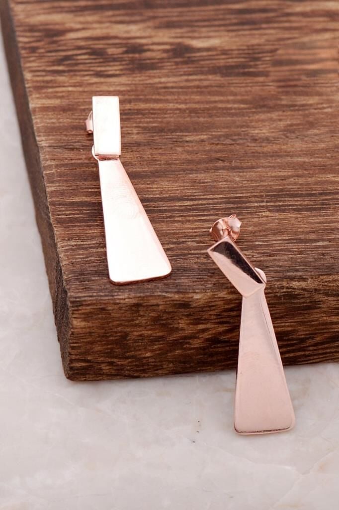 Rose Gümüş Elişi Üçgen Tasarım Küpe 3885