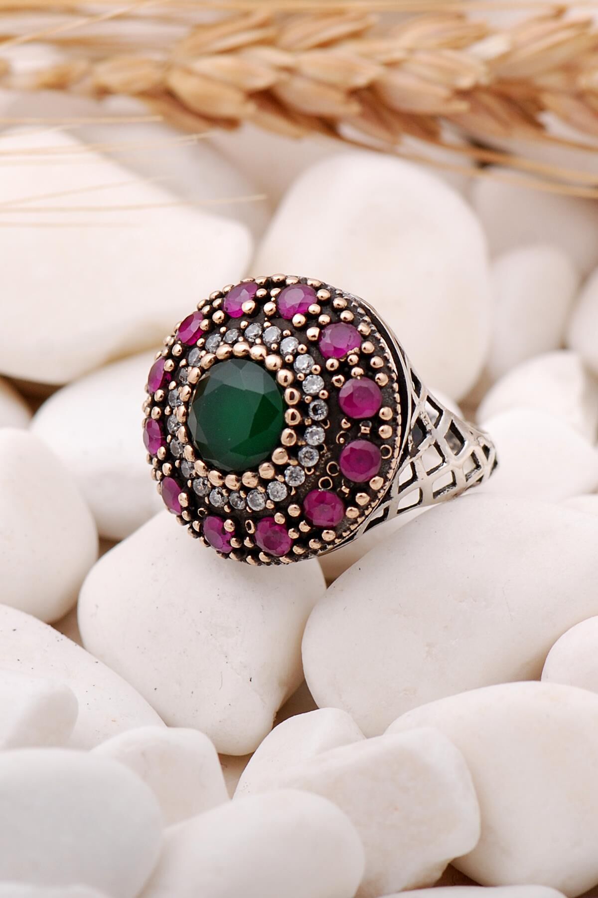 Kök Yakut ve Kök Zümrüt Taşlı Elişi Gümüş Yüzük 80