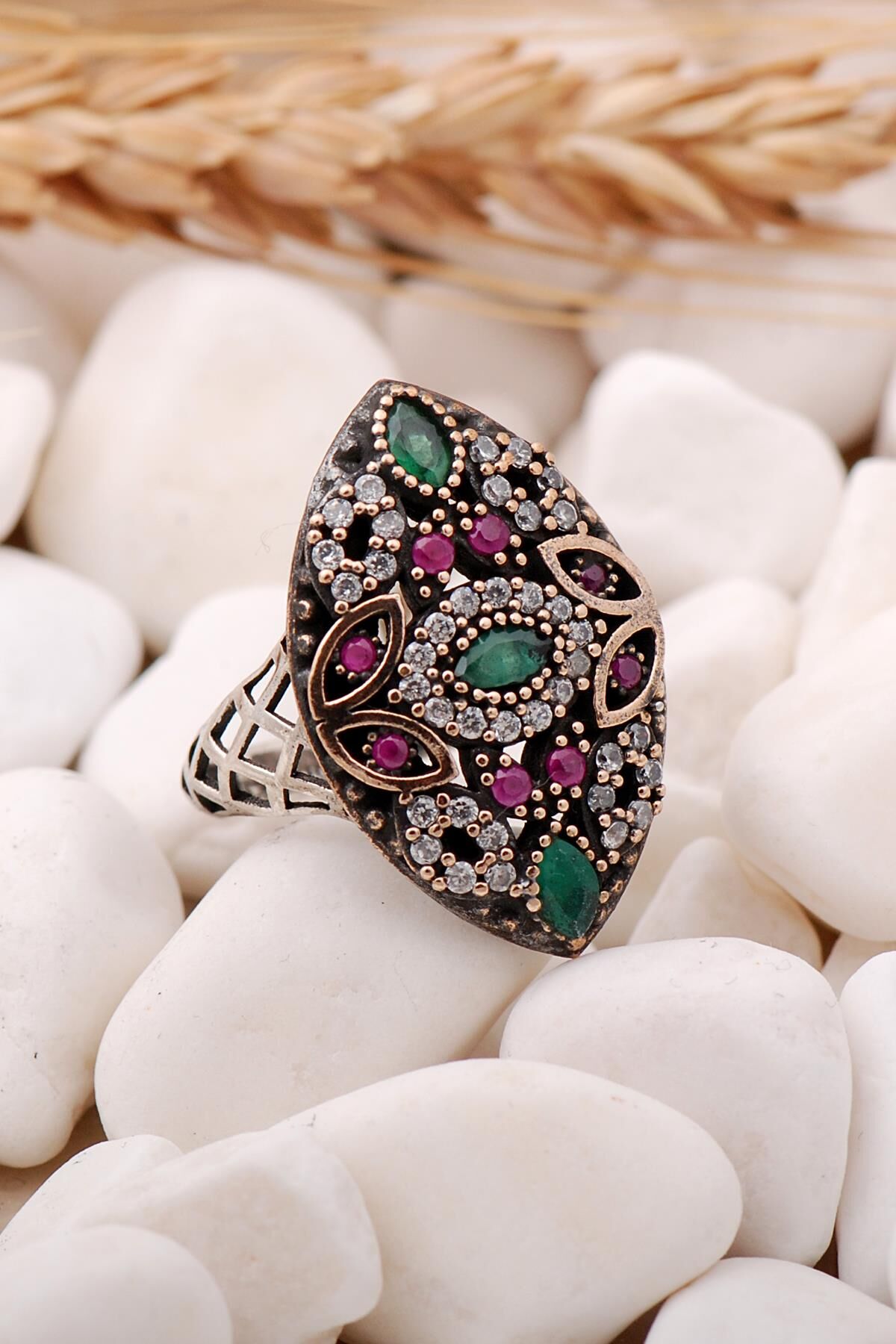 Kök Yakut ve Kök Zümrüt Taşlı Mekik Gümüş Yüzük 81