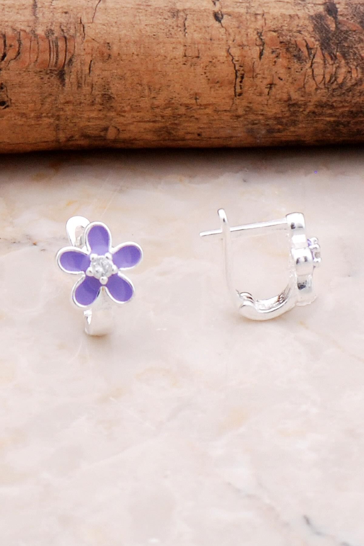 Çiçek Mineli Gümüş Çocuk Küpe 5324