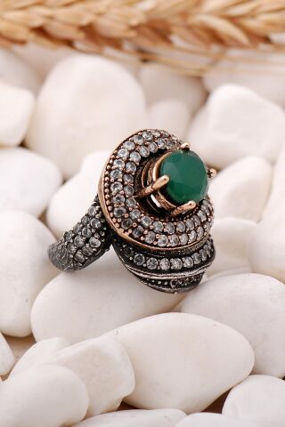 Kök Zümrüt Taşlı Tasarım Elişi Gümüş Yüzük 93