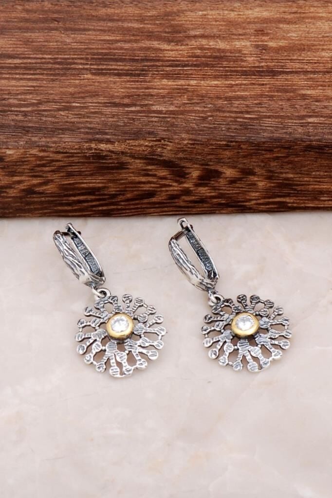 Kar Tanesi Tasarım Gümüş Küpe 4546