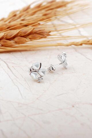 Sedef Taşlı Rodyumlu Yonca Mini Gümüş Küpe 7281