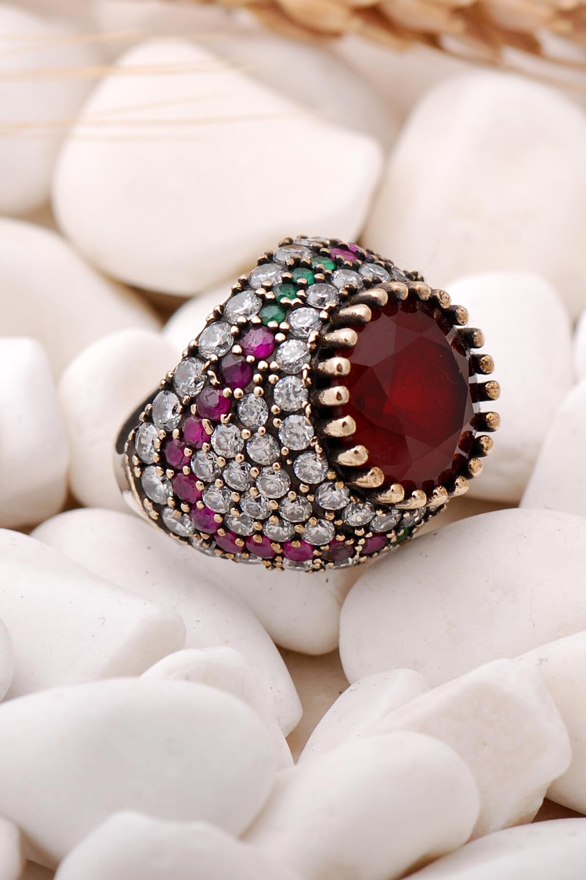 Kök Yakut Taşlı Elişi Gümüş Yüzük 102