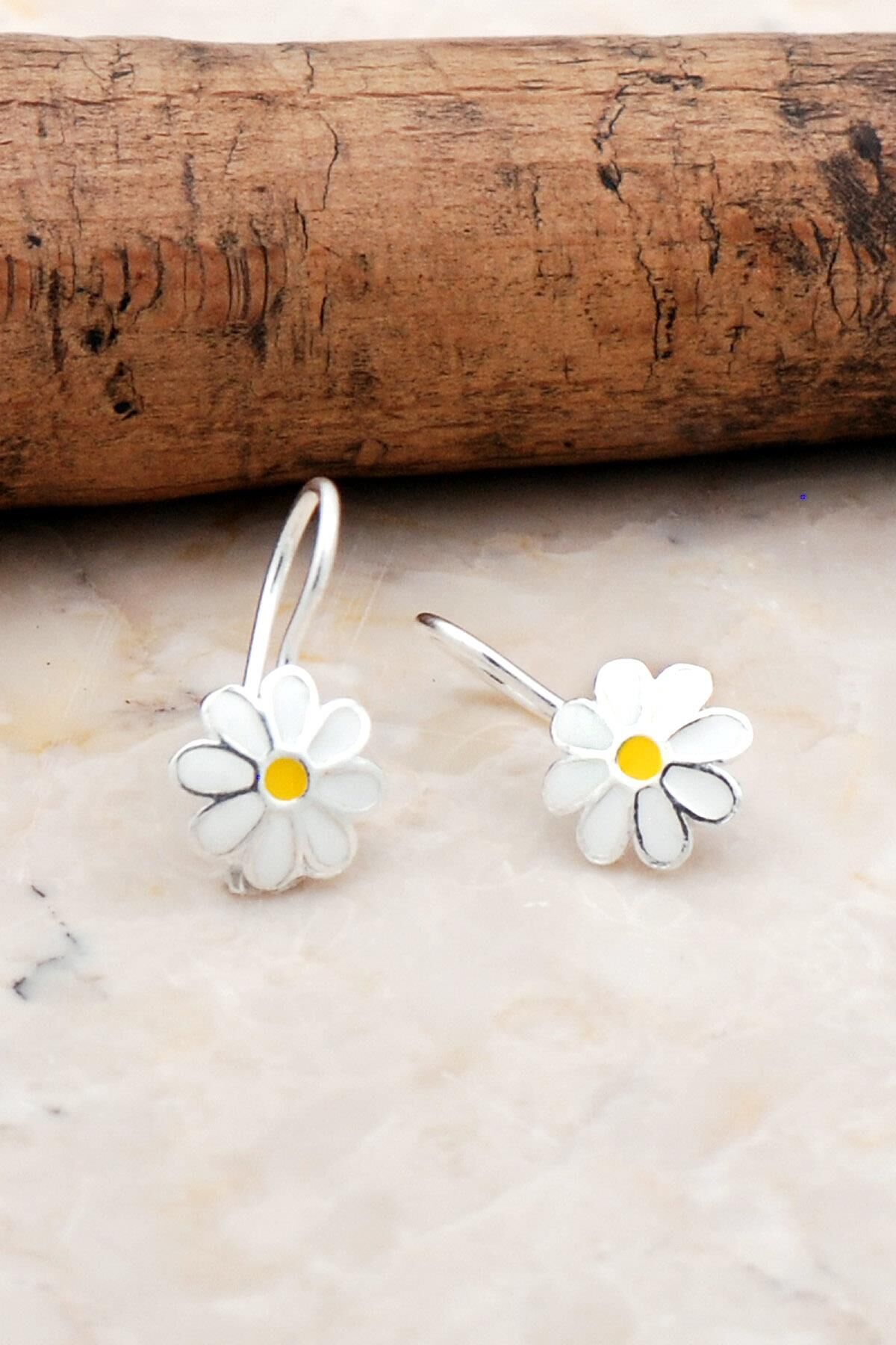 Papatya Mineli Gümüş Çocuk Küpe 3536