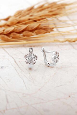 Taşlı Çiçek Rodyumlu Gümüş Çocuk Küpe 7293