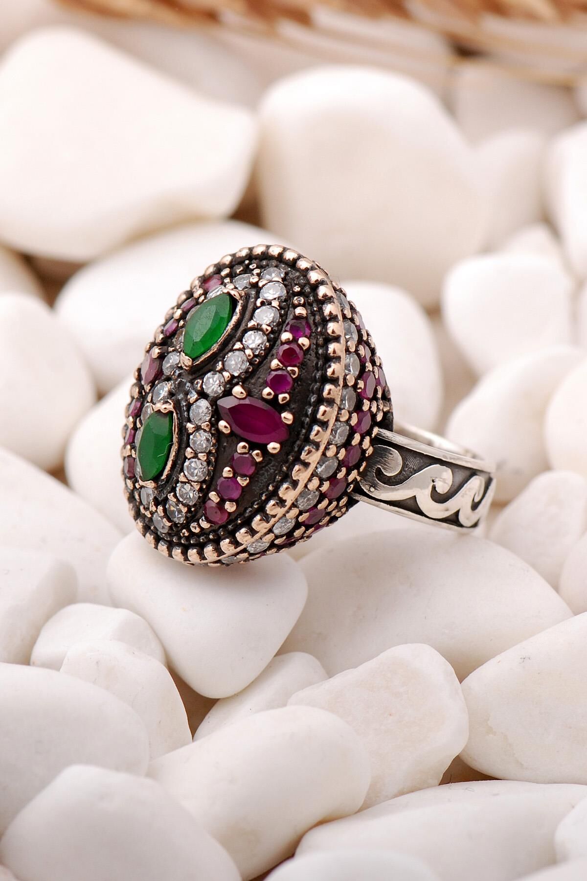 Kök Zümrüt ve Kök Yakut Taşlı Elişi Gümüş Yüzük 131