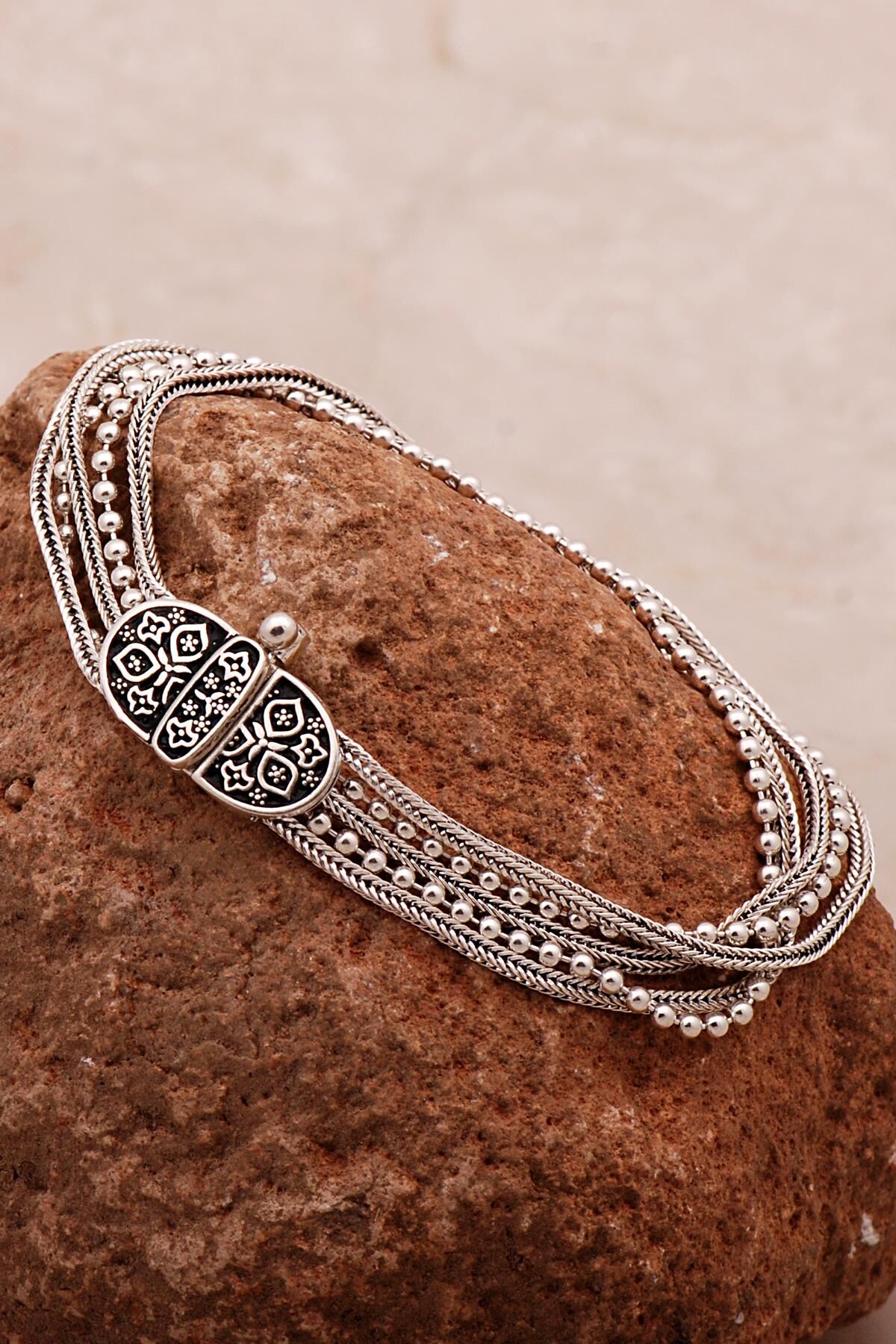 Anadolu Motifli Hasır Elişi Oksitli Tasarım Gümüş Bileklik 4308
