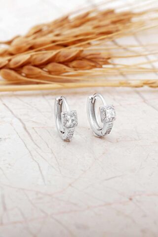 Baget Taşlı Rodyumlu Gümüş Mini Halka Küpe 7303