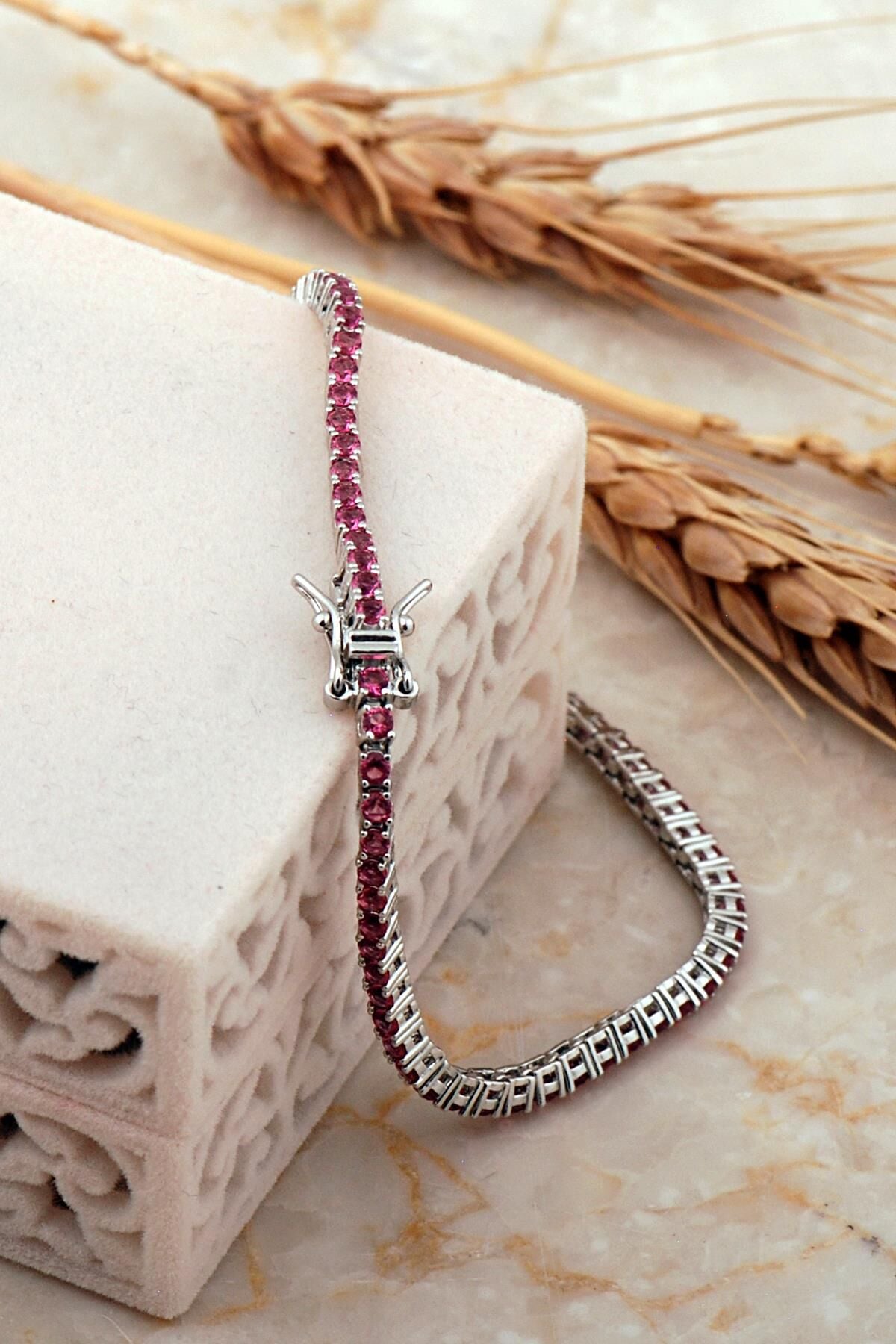 Su Yolu 2 Mm Yakut Taşlı Rodyumlu Gümüş Bileklik 4643