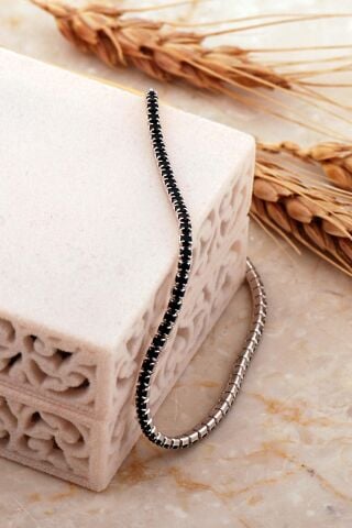 Su Yolu 2 Mm Oniks Taşlı Rodyumlu Gümüş Bileklik 4645