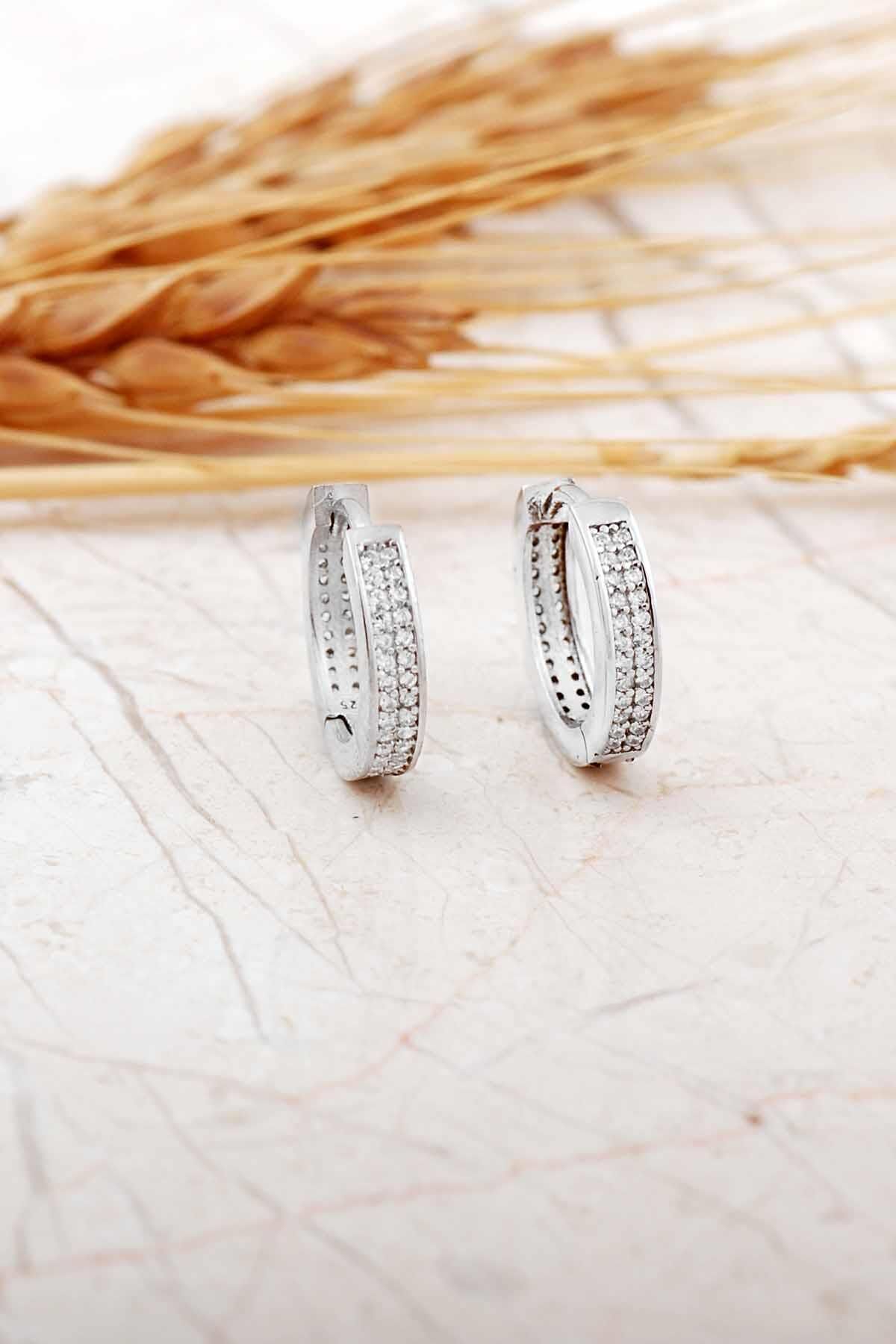Taşlı Rodyumlu 1,2 Cm Gümüş Halka Küpe 7306