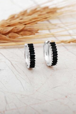 Baget Oniks Taşlı Rodyumlu 1,3 Cm Gümüş Halka Küpe 7308