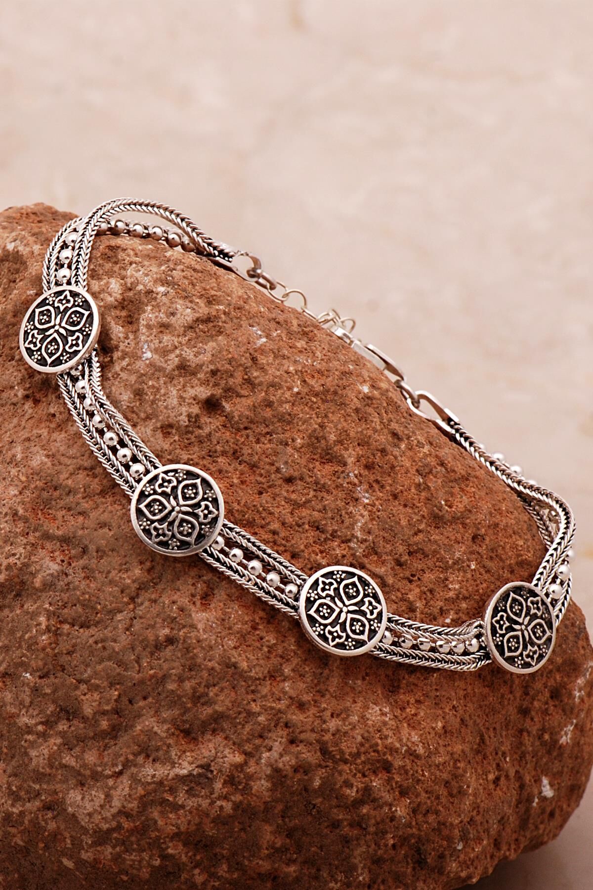 Anadolu Motifli Hasır Elişi Oksitli Tasarım Gümüş Bileklik 4331