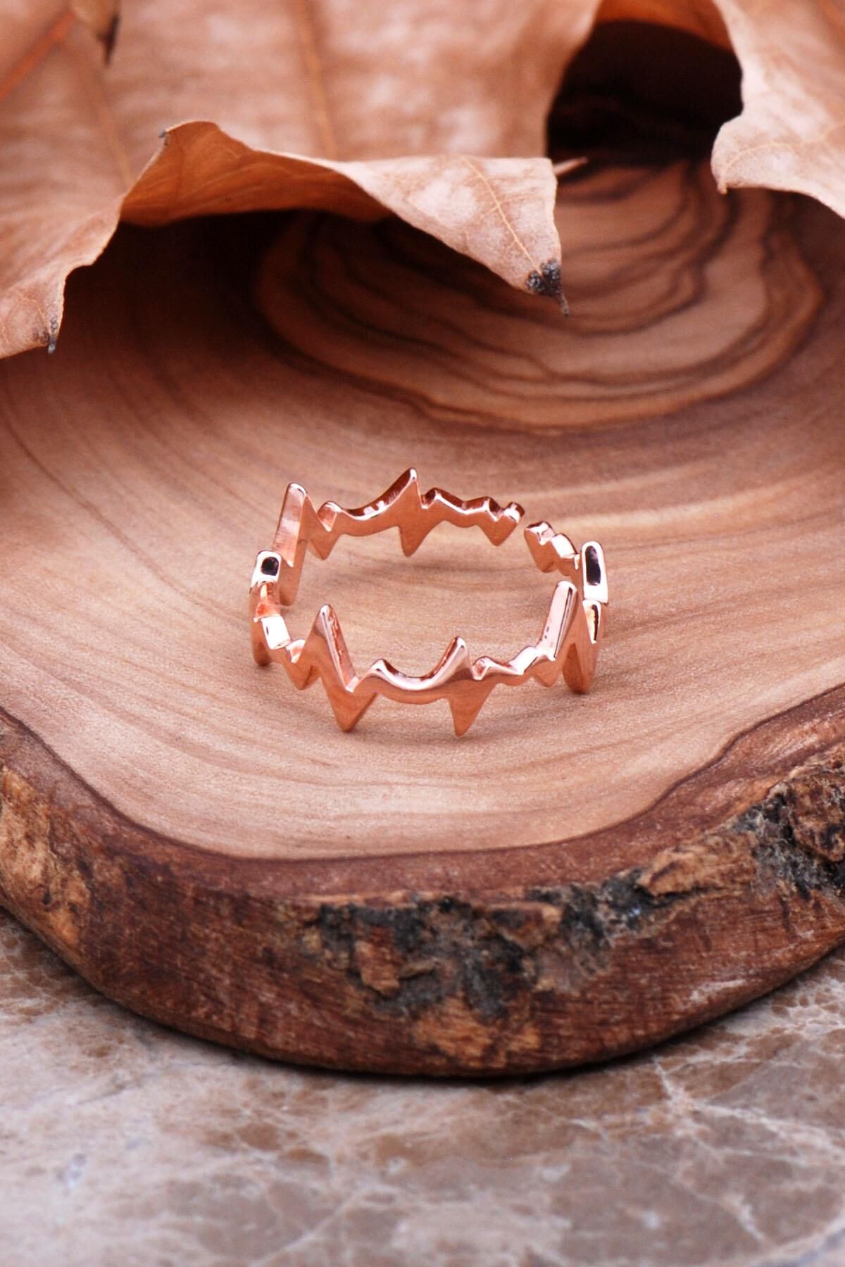 Kalbin Ritmi Tasarımlı Rose Gümüş Yüzük 2916