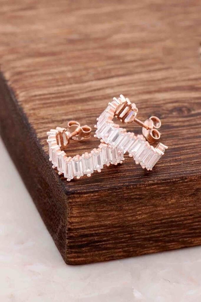 Baget Kesim Zirkon Taşlı Rose Gümüş Küpe 1444