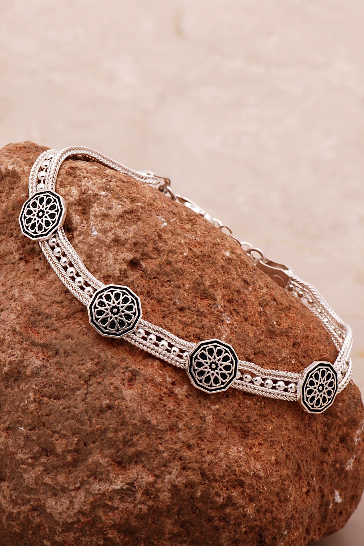 Anadolu Motifli Hasır Elişi Tasarım Gümüş Bileklik 4336