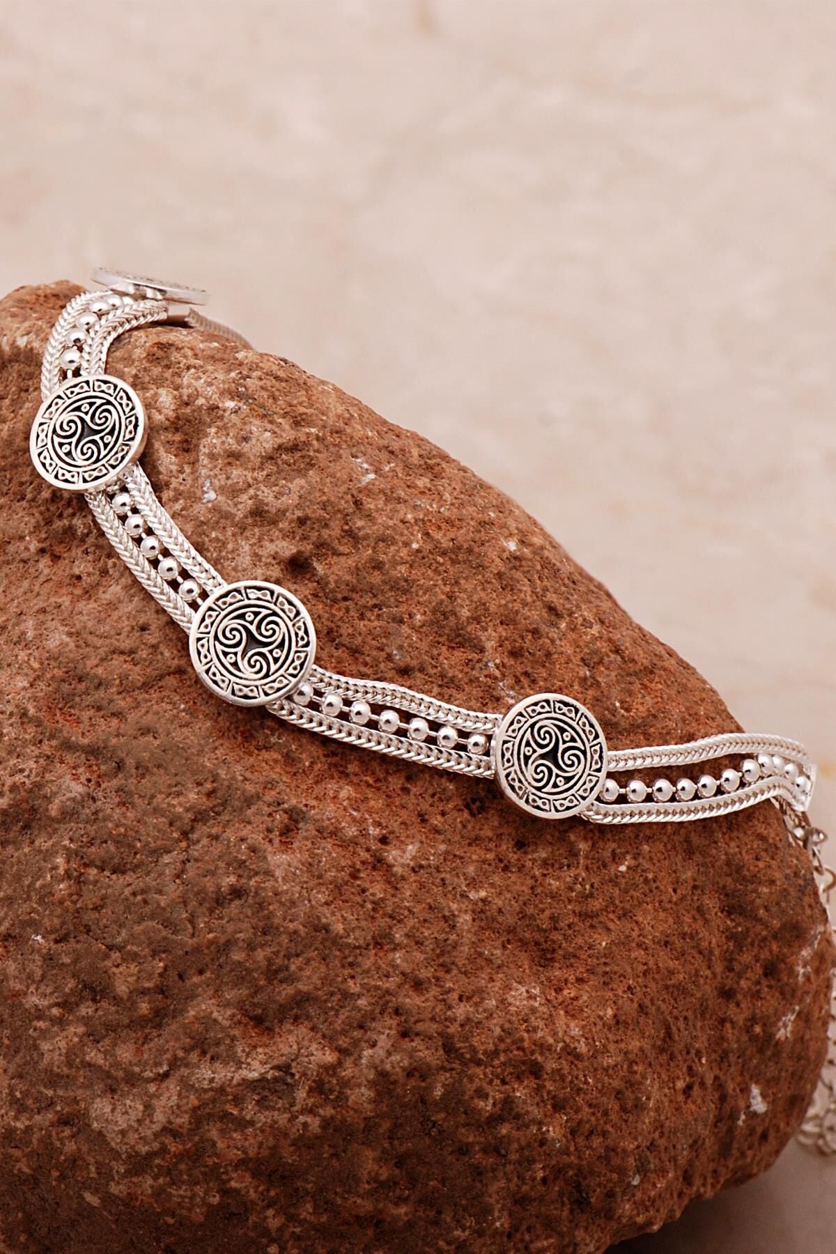 Anadolu Motifli Hasır Elişi Tasarım Gümüş Bileklik 4337