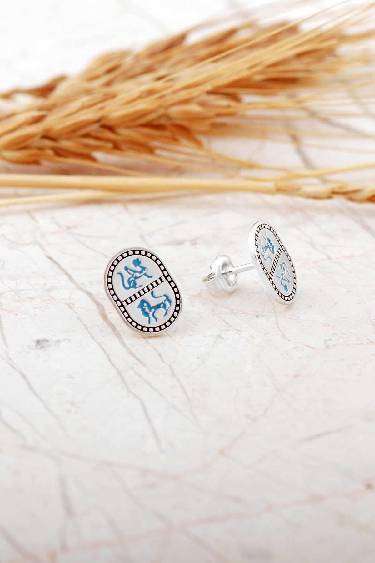 Özgürlüğün Ruhu Sembolü Mavi Mineli Elişi Gümüş Küpe 7332