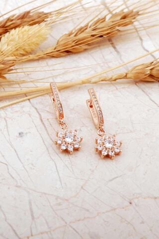 Elmas Modeli Çiçek Rose Gümüş Küpe 7341
