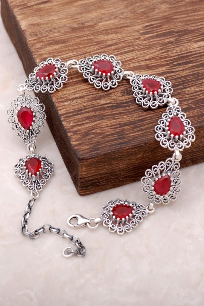 Yakut Taşlı Telkari İşlemeli Gümüş Bileklik 2924