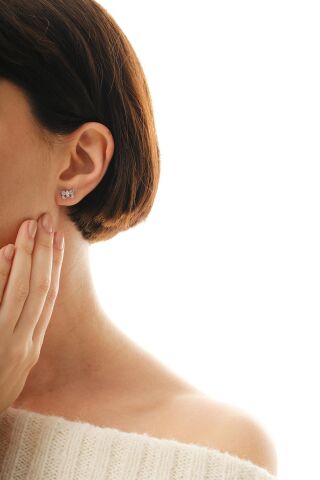 Kelebek Rodyumlu Mini Gümüş Küpe 7345