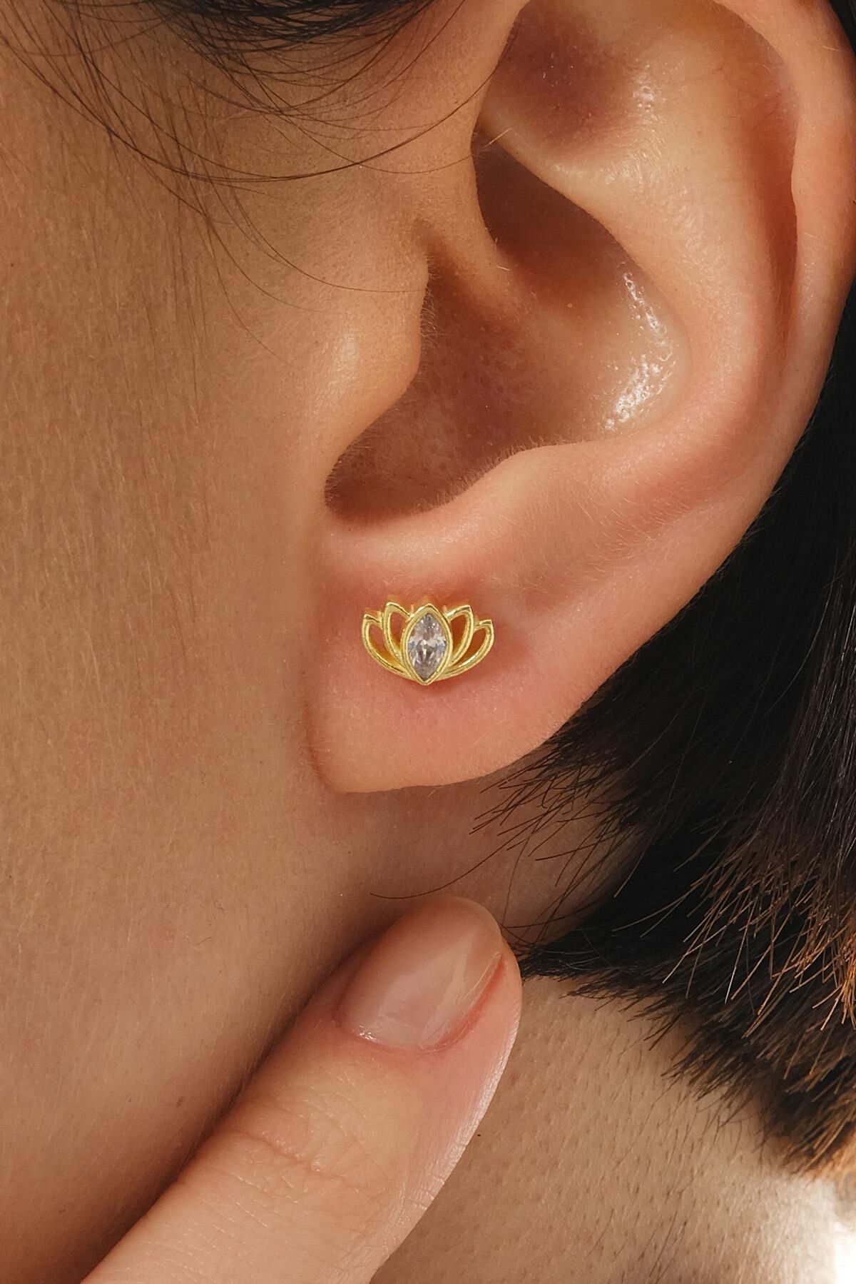 Lotus Çiçeği Altın Kaplama Mini Gümüş Küpe 7346