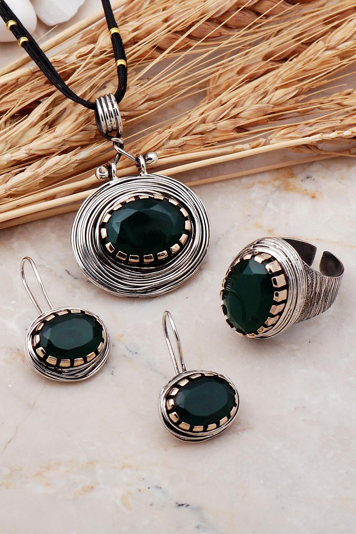 Kök Zümrüt Taşlı Tel Sarma Elişi Gümüş Set 2405