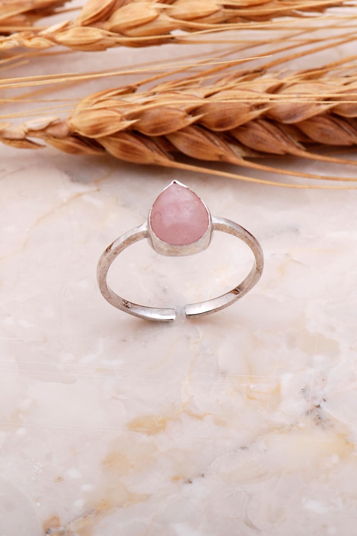 Pembe Kuvars Taşlı Damla Rodyumlu Gümüş Yüzük 3660