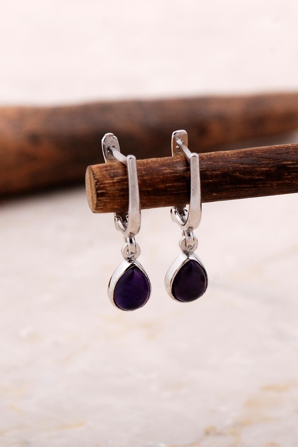 Doğal Ametist Taşlı Damla Mini Rodyumlu Gümüş Küpe 5873