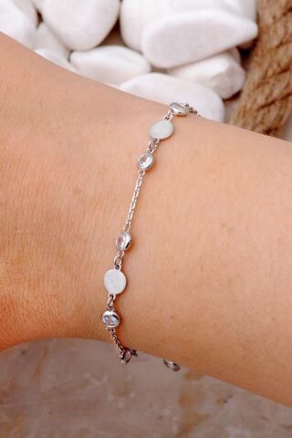 Pullu Rodyumlu Gümüş Bileklik 3738