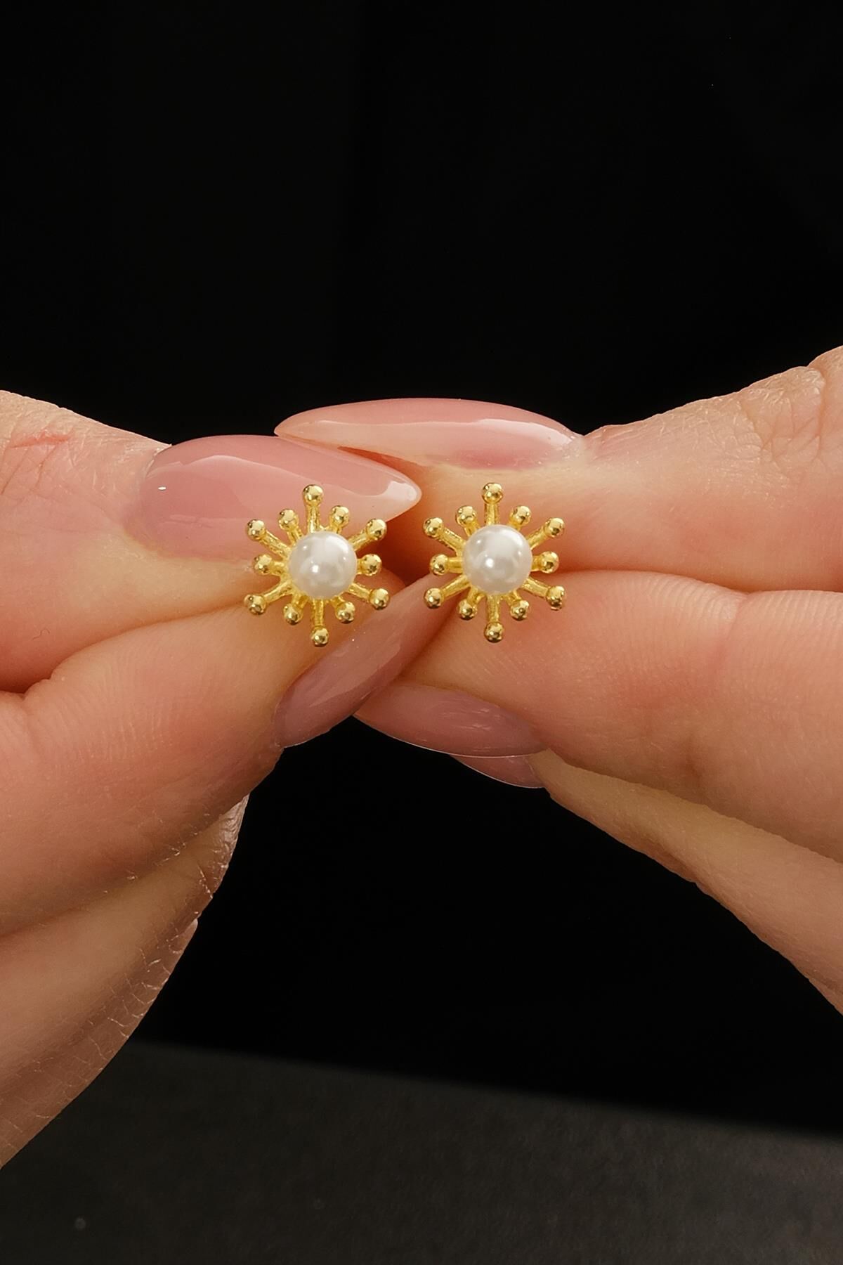 İncili Güneş Altın Kaplama Mini Gümüş Küpe 7364