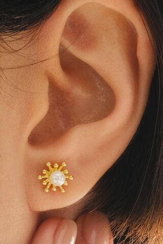 İncili Güneş Altın Kaplama Mini Gümüş Küpe 7364