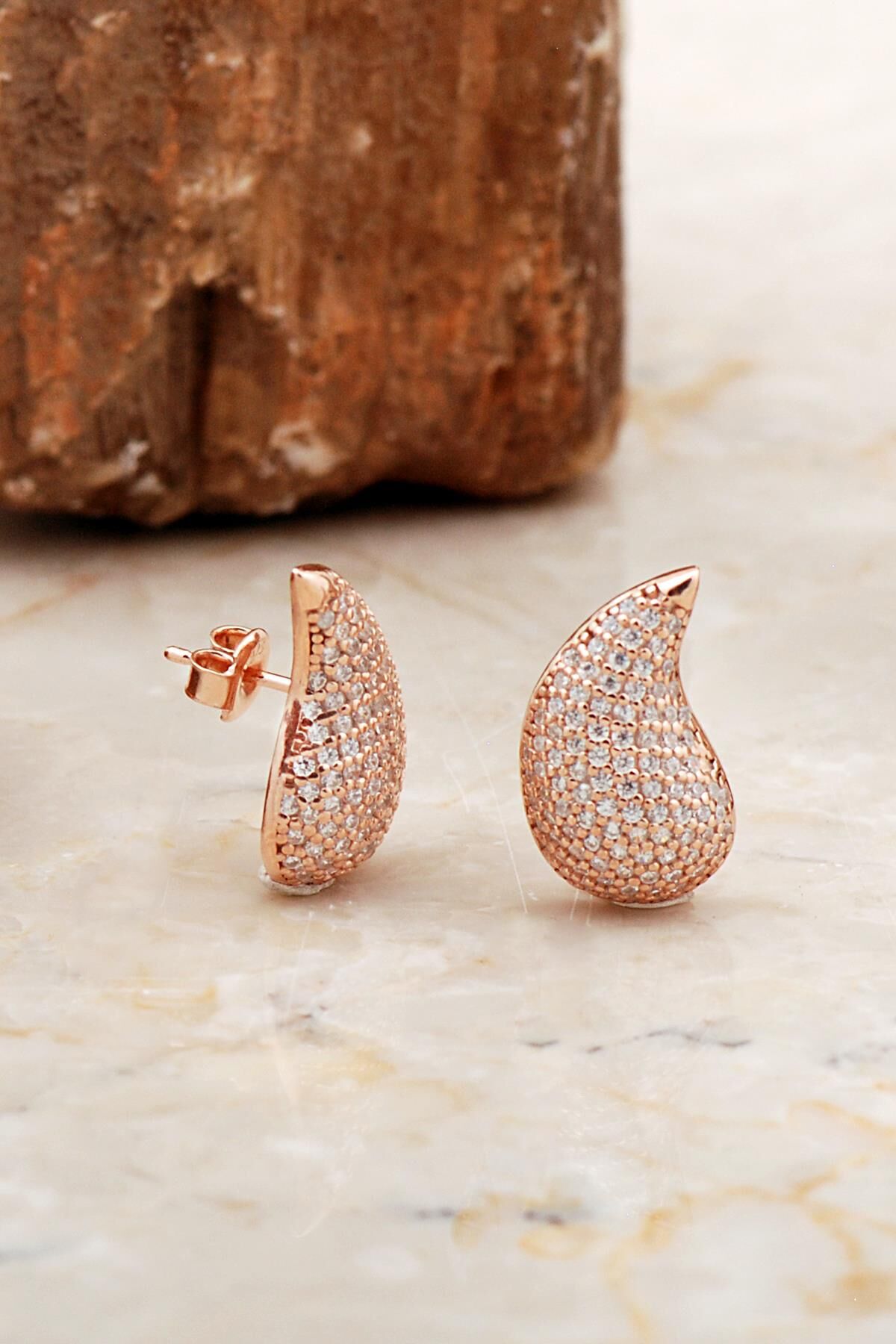 Göz Yaşı Damlası Taşlı Rose Gümüş Küpe 6909