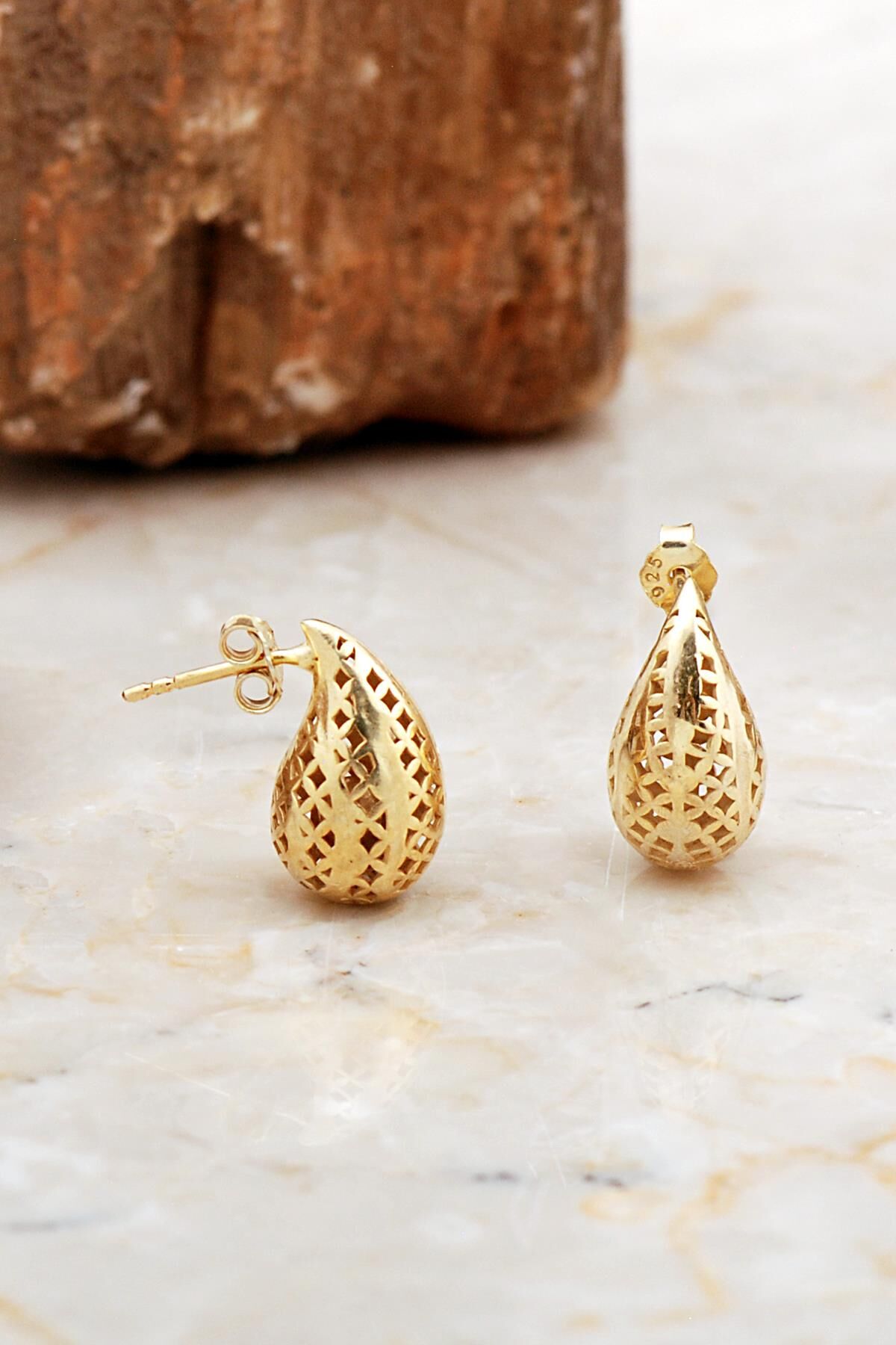 Göz Yaşı Damlası Taşsız Altın Kaplama Elişi Gümüş Küpe 6910