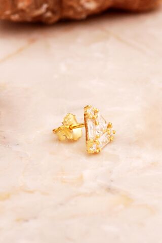 Baget Taşlı Üçgen Mini Altın Kaplama Gümüş Küpe 6915