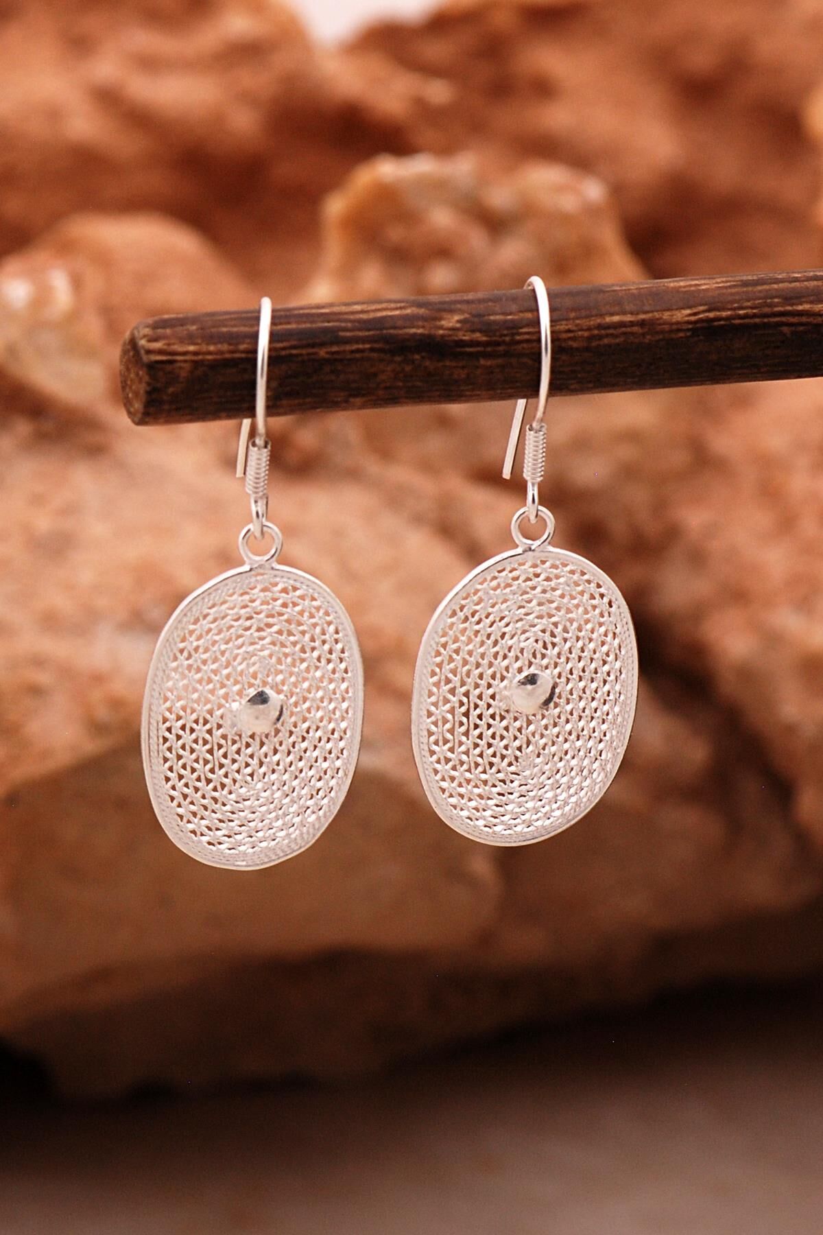 Oval Tasarım Elişi Telkari Gümüş Küpe 6123