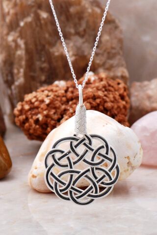 Aşk Düğümü Kazaziye İşlemeli Gümüş Kolye 6305