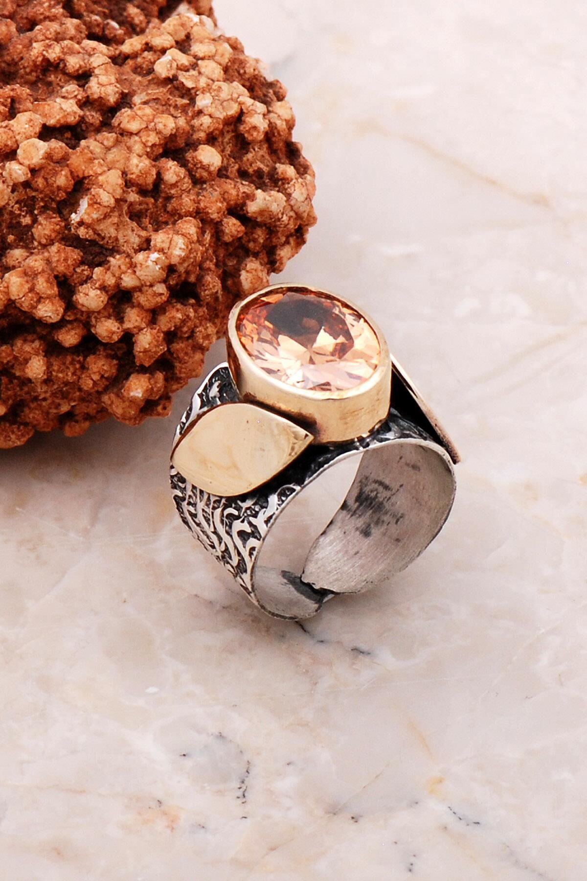 Topaz Taşlı Elişi Gümüş Tasarım Yüzük 3112