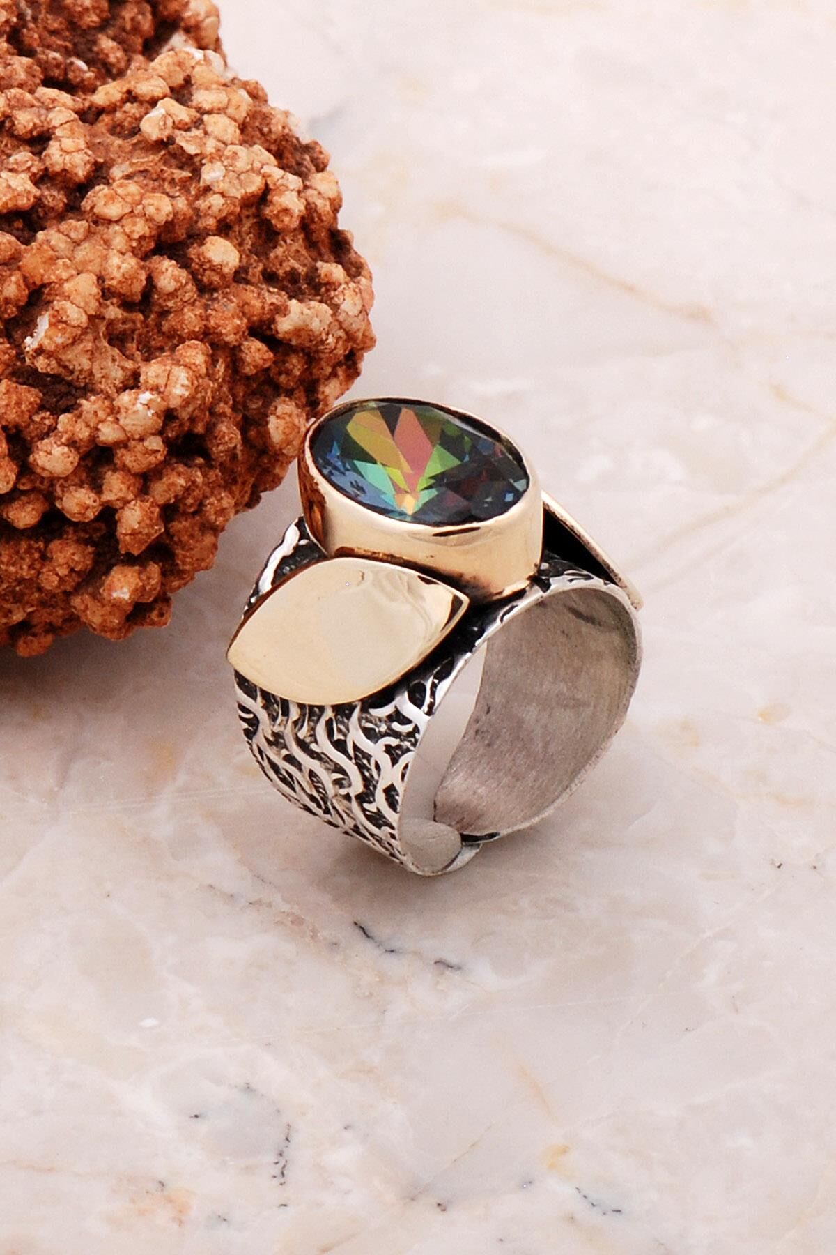 Mistik Topaz Taşlı Elişi Tasarım Gümüş Yüzük 3113