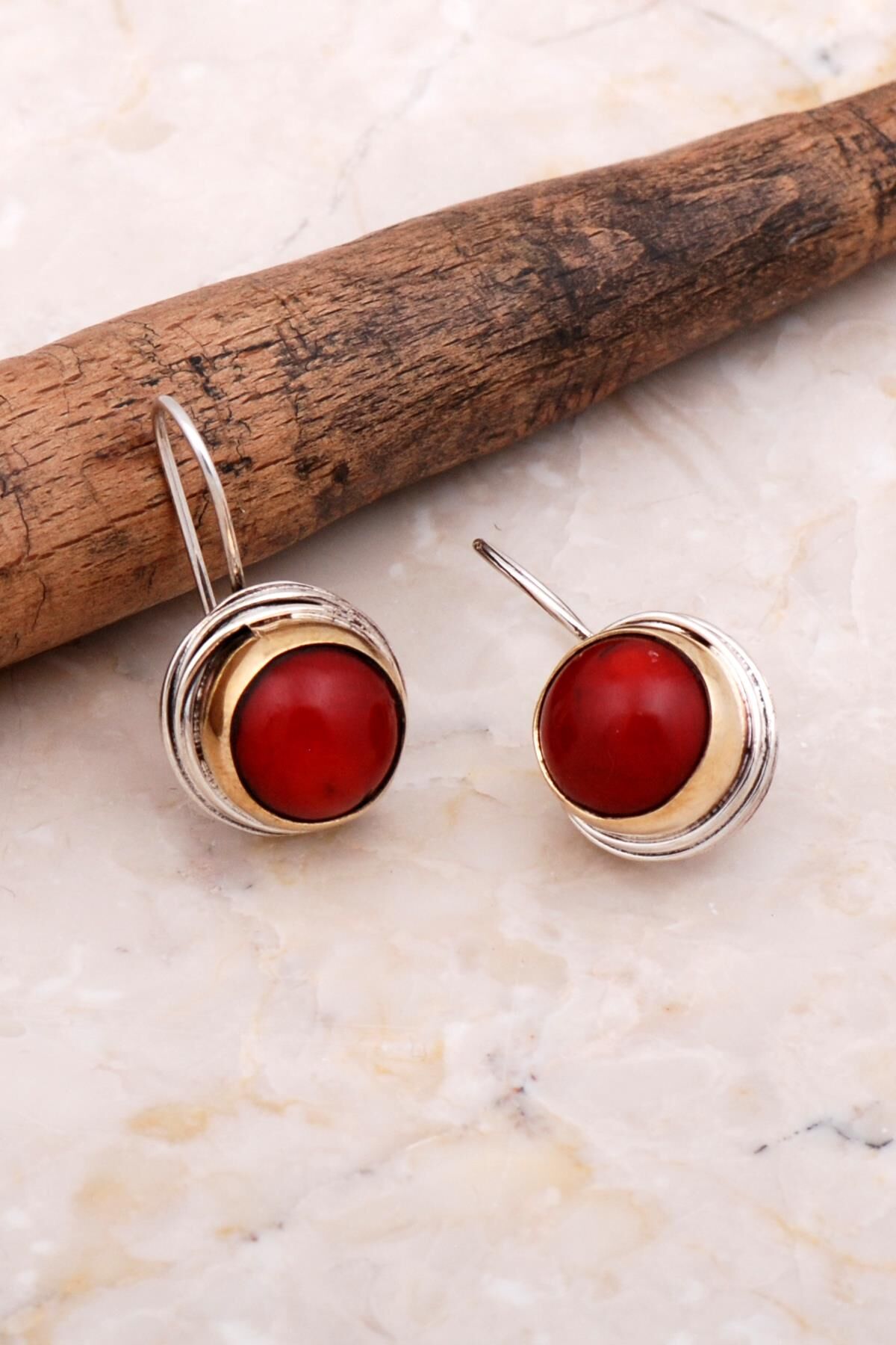 Mercan Taşlı Tel Sarma Elişi Gümüş Küpe 5612