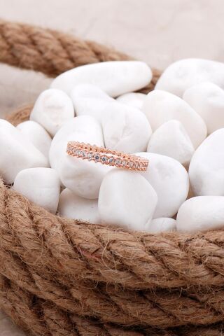 Rose Gümüş Tek Sıra Taşlı Tamtur Yüzük 2659