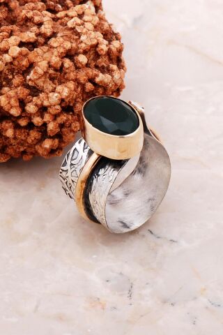 Zümrüt Taşlı Elişi Tasarım Gümüş Yüzük 3122