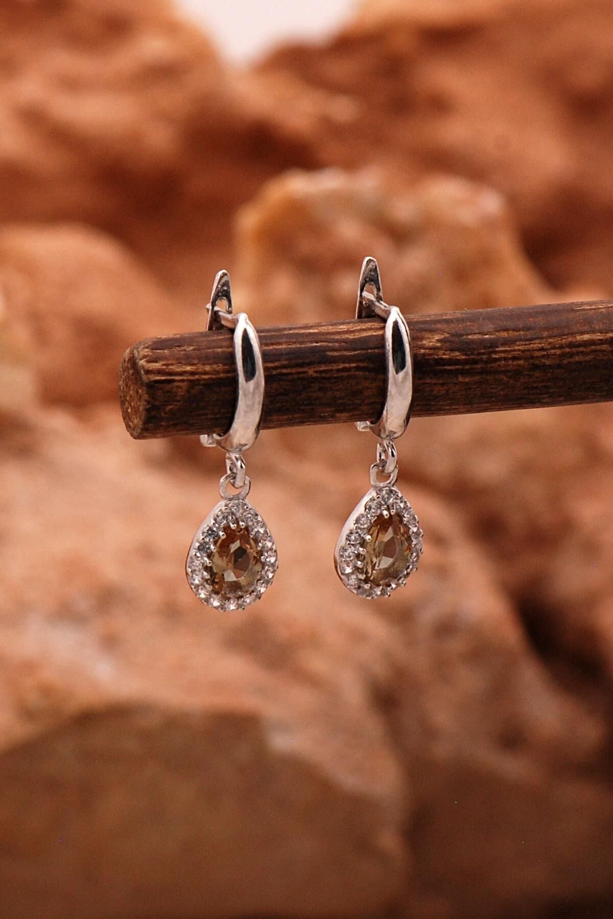 Renk Değiştiren Sultan Taşlı Rodyumlu Damla Gümüş Küpe 6139