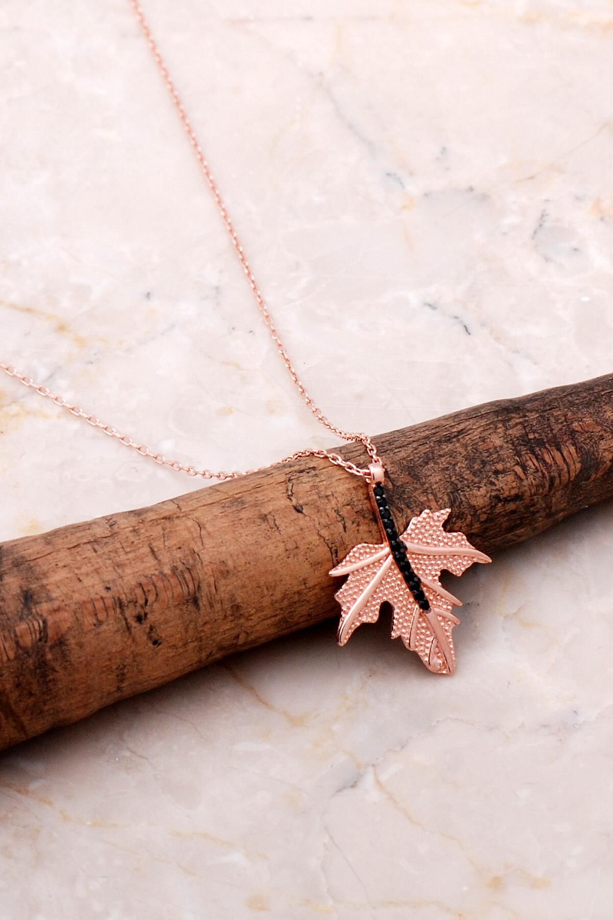 Çınar Ağacı Yaprağı Rose Gümüş Kolye 6985