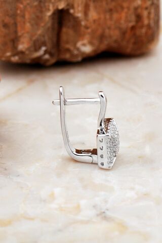 Zirkon Taşlı Rodyumlu Parlak Gümüş J Küpe 6959