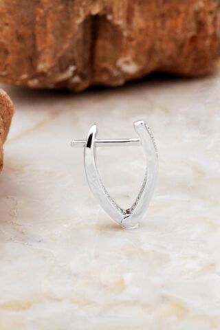 Tasarım Taşlı Rodyumlu Zarif Gümüş üçgen Küpe 6965