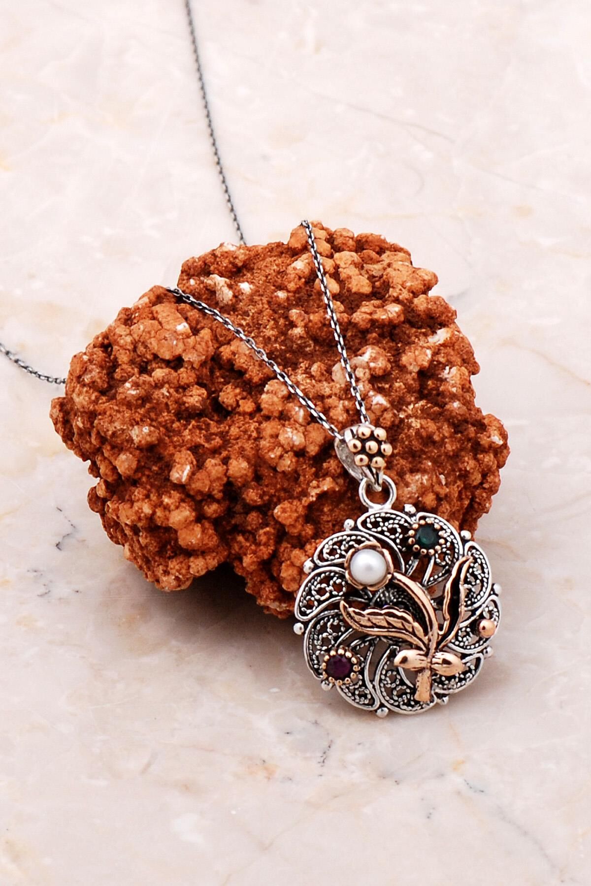 Telkari İşlemeli İnci Taşlı Rüzgar Gülü Gümüş Kolye 6794