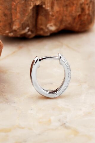 Yarımtur 14 Mm Rodyumlu Taşlı Gümüş Halka Küpe 6967