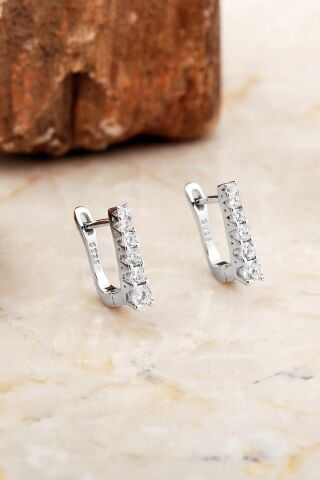 Yarımtur Pırlanta Modeli Taşlı Rodyumlu Gümüş J Küpe 6968